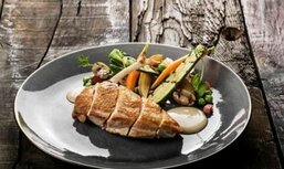 Parelhoensupr&ecirc;me- kruidencrumble / calvados