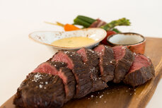 Gegrilde ch&acirc;teaubriand - saus naar keuze